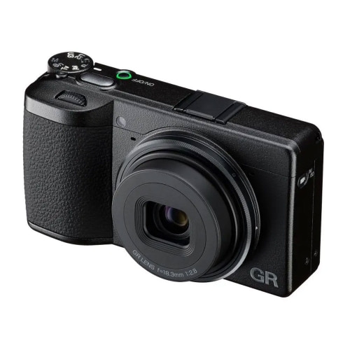 Zumirent Ricoh GR IV HDF