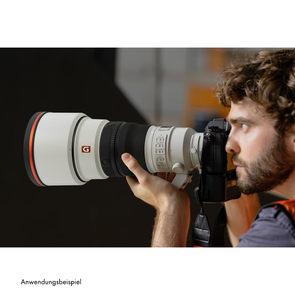 Sony_300mm_F2-8_GM04.jpg