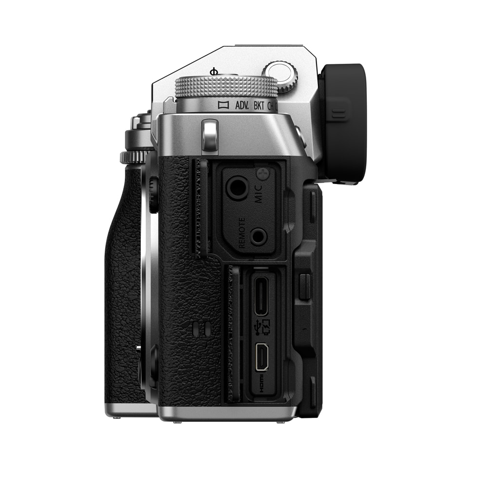 Fujifilm_X-T5_body_silver_05.jpg