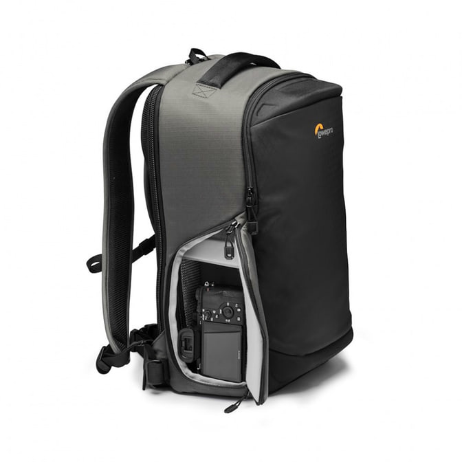 camera-backpack-lowepro--flipside-iii-lp37351-pww-side Kopie.jpg
