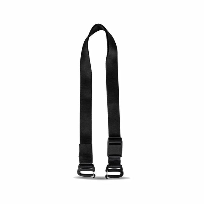 wandrd_tech_bag_strap.jpg