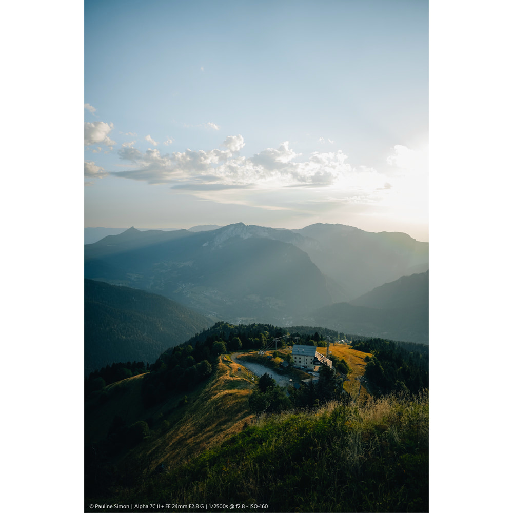 sony_a7cm2_06.jpg
