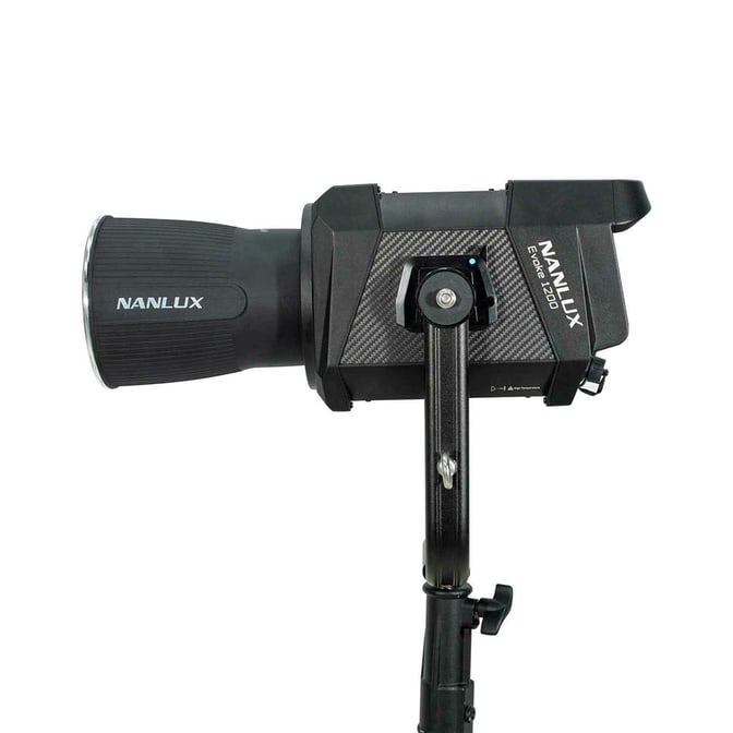 _0000_Nanlite-Evoke-1200-001.jpg