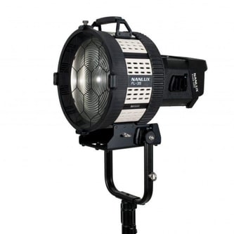 Zumirent Nanlux Evoke 1200 LED + FL-35 Fresnel