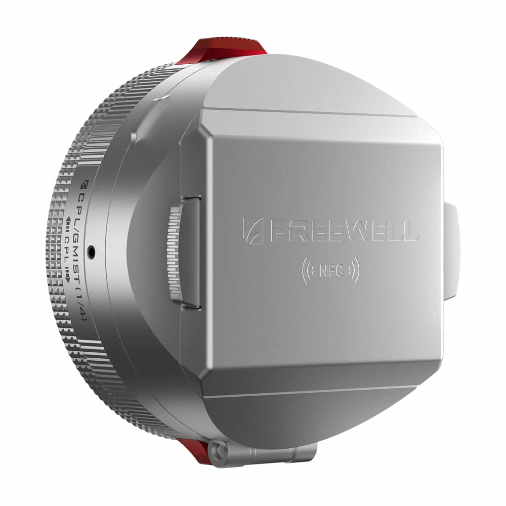 FW-GFX100RF-RLH-S-001.jpg