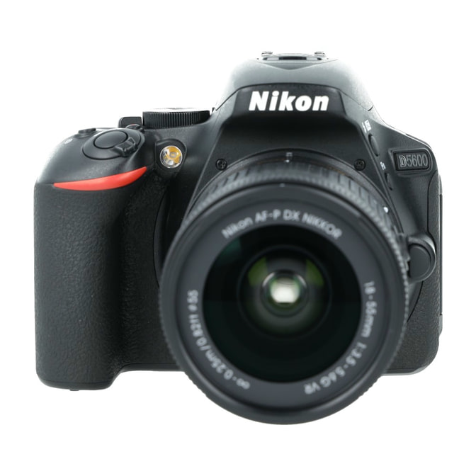Nikon D5600 + 18-55mm_1.jpg