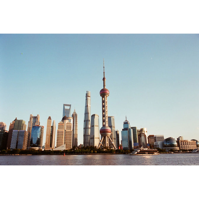 Lucky-C200-001.jpg