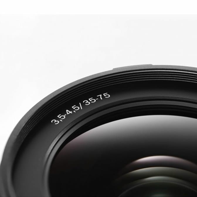 hasselblad_xcd_35-75_2.jpg