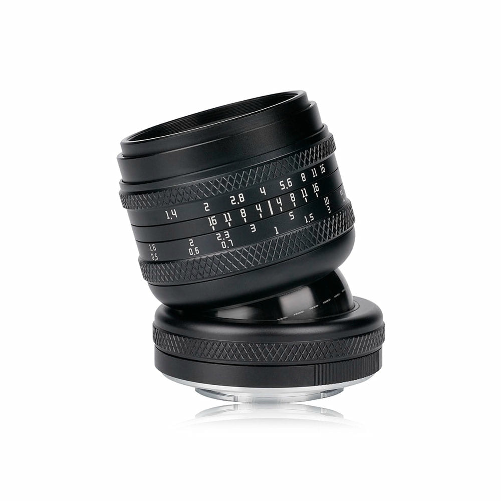 AstrHori_50mm_f14_Tilt.jpg