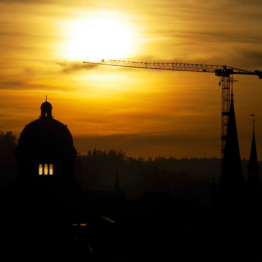 bundeshaus_kran_gegenlicht_6.jpg