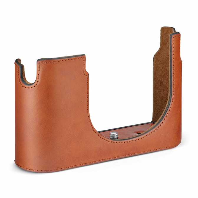 Leica-protector-q3-cognag-01.jpg