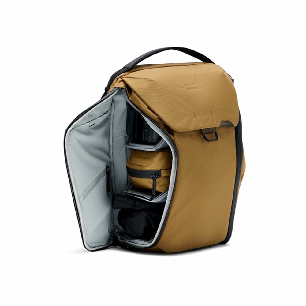 PeakDesign-46BEDB20CY3-02.jpg
