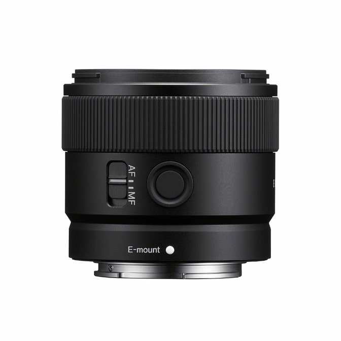 Sony_E_11mm_F1-8_02.jpg