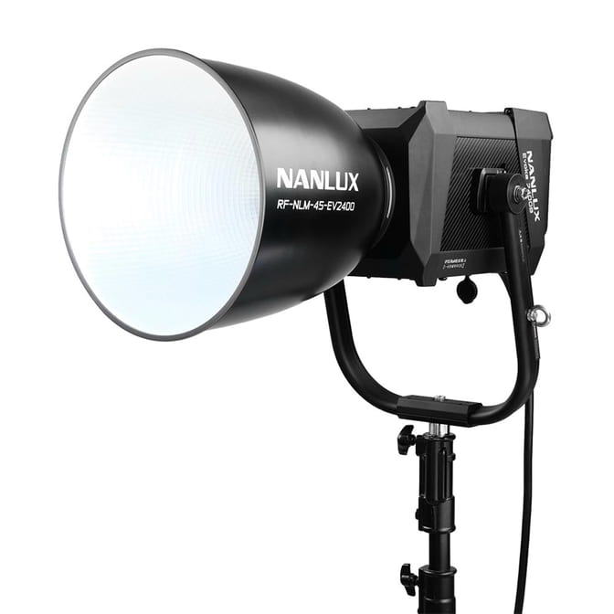 _0000_Nanlite-Evoke-2400B-001.jpg