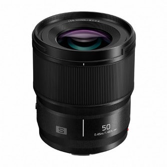 Panasonic_lumix_s_50mm_F18_01.jpg