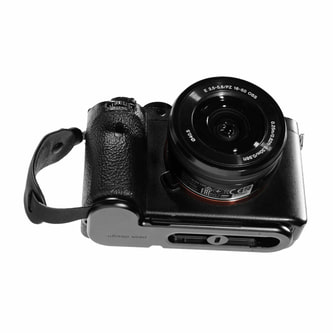Peak-Design-Micro-Clutch-L-01.jpg