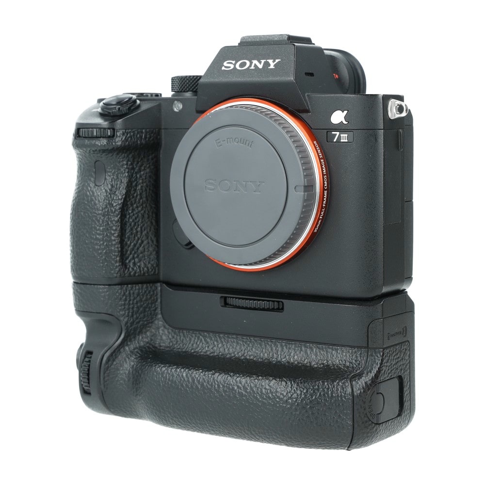 Sony Alpha 7 III + Batteriegriff_2.jpg