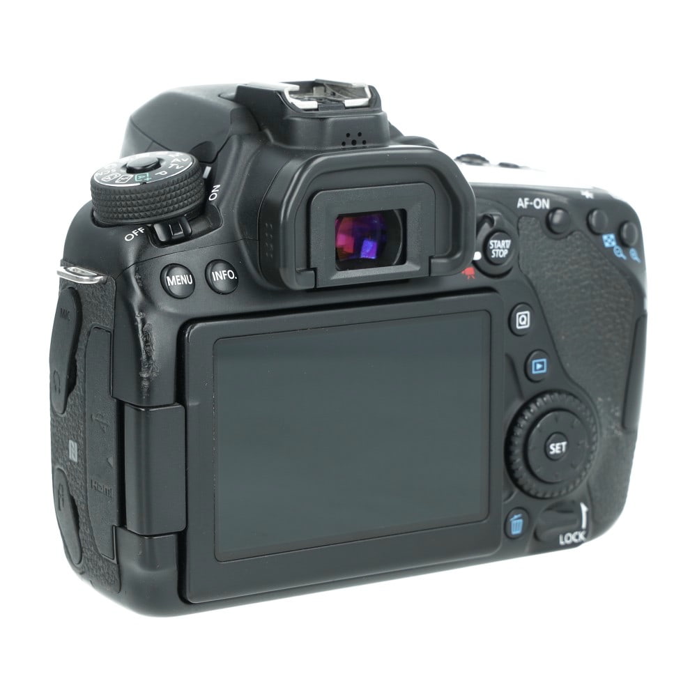 Conon EOS 80D Body_3.jpg