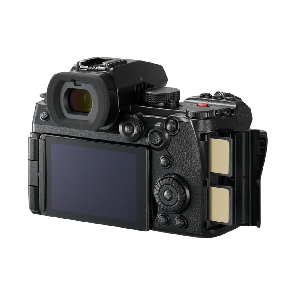 Panasonic_Lumix_S5IIX_Kit_03.jpg