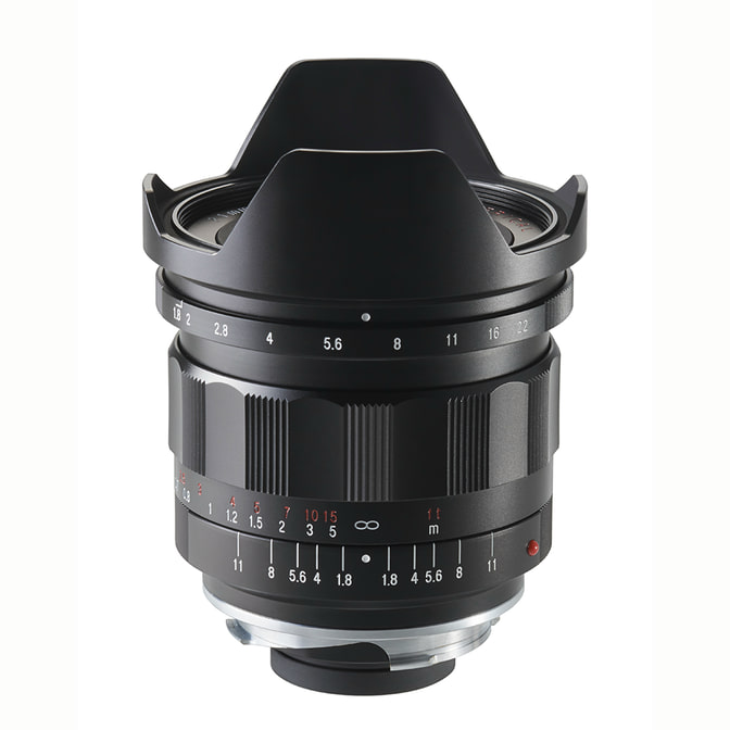 21mm_F1_8_Ultron_stehend.jpg