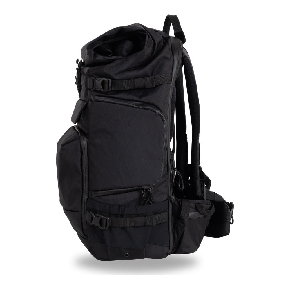Element backpack 30L V2 Volcano Black - 03.jpg