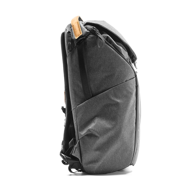 Backpack 30L grau2.jpg