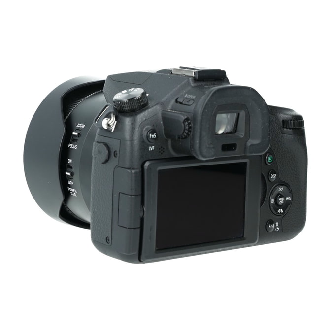 Panasonic FZ1000_3.jpg