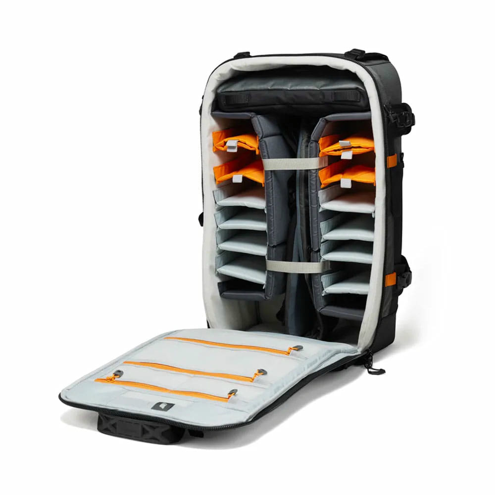Lowepro-Pro-Trekker-650-II-2.jpg