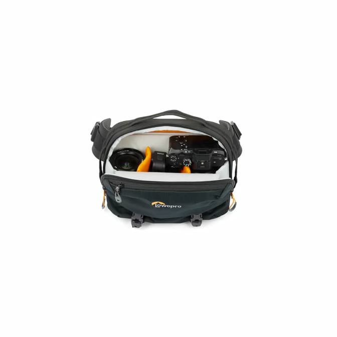 Lowepro_Trekker_Lite-SLX_120_02.jpg