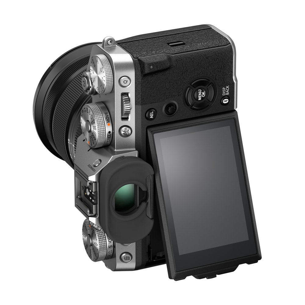 Fujifilm_X-T5_16-80_silver_03.jpg
