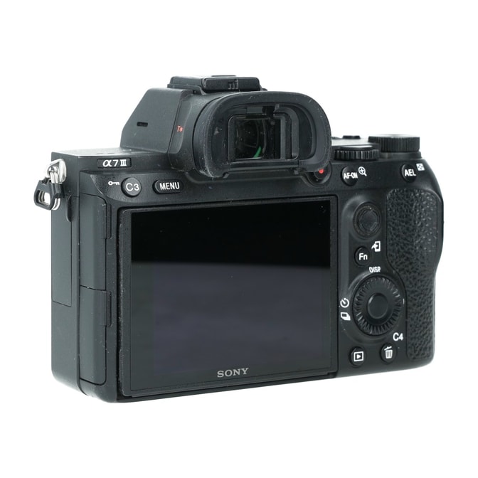 Sony Alpha 7 Mark III BodyjHB_3.jpg