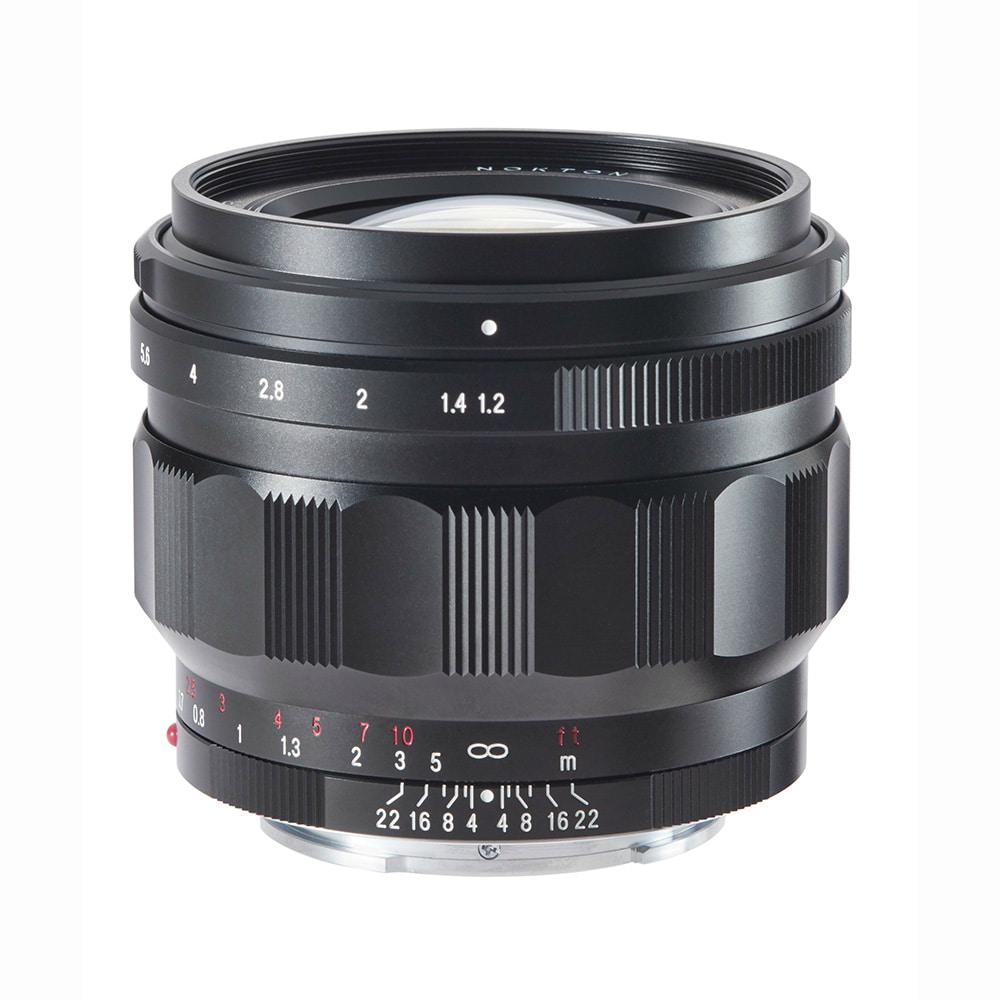 50mm_F1.2_NOKTON_E-Mount_stehend.jpg