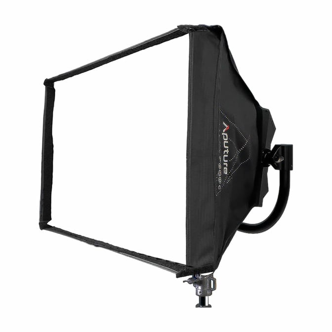 Aputure-Soft-Box-Nova-600c.jpg