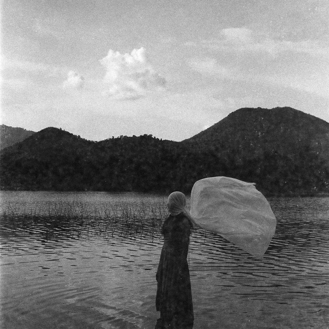 REVPaper-36-400-BW-35-001.jpg