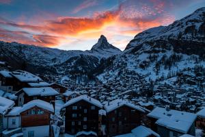 Wintersonnenuntergang in Zermatt Wintersonnenuntergang in Zermatt
