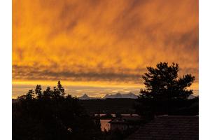 Hilfe, der Himmel brennt!