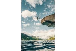 Cliffdiving