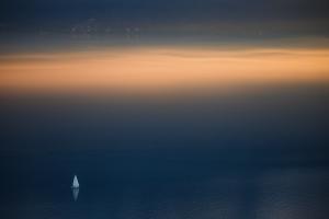 Sail away ! Sail away !