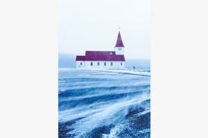 Stormy church! When the wind blows the snow on the ground ! Stormy church! When the wind blows the snow on the ground !