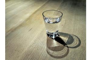Das Glas mit dem herzigen Schatten Das Glas mit dem herzigen Schatten