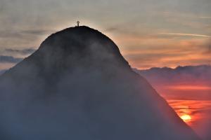 Sonnenaufgang auf dem Brienzer Rothorn Sonnenaufgang auf dem Brienzer Rothorn