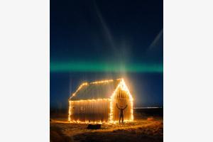 Doppellichter! Northern lights and house on fire !