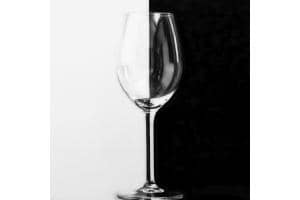 Das Glas ist leer.
