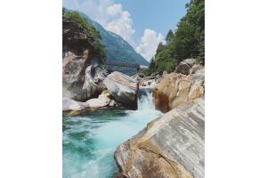 Hart wie Stein, weich wie Wasser