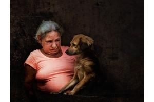 Frau mit Hund Kuba