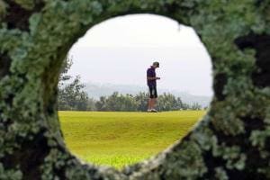 Hole-in-one oder One-in-Hole Hole-in-one oder One-in-Hole