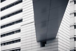 Unten durch