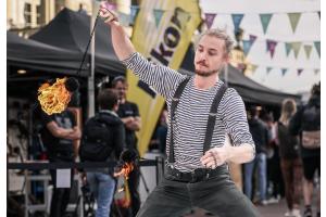 Das Spiel mit dem Feuer Das Spiel mit dem Feuer