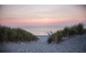 Ostseestrand zum Sonnenuntergang Ostseestrand zum Sonnenuntergang