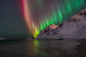 Regenbogen-Nordlicht